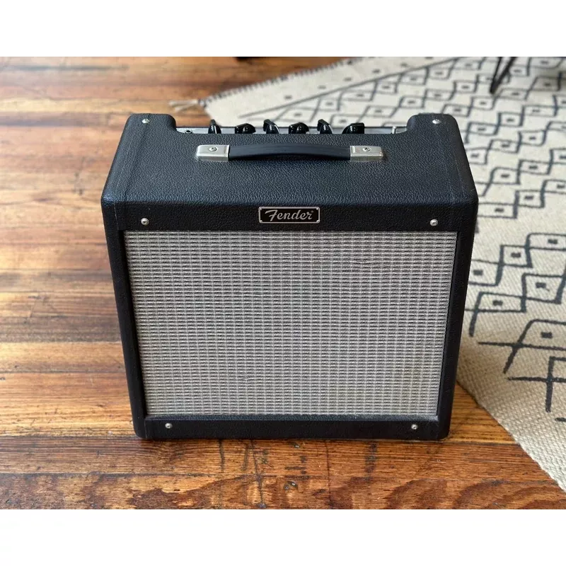 ’01 Fender Blues Junior w/ Celestion Greenback – Made in USA